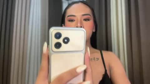 queen ronna online show from 5, 7, 2026