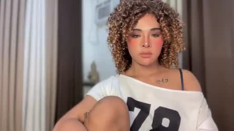 queen ronna online show from 13, 7, 2026