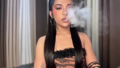 queen ronna online show from 29, 7, 2026