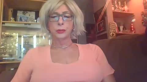 Girlinrock online show from 19, 10, 2025