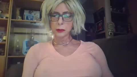 Girlinrock online show from 4, 11, 2025