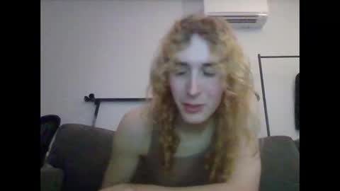 girlw0rm online show from 5, 3, 2025