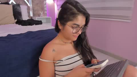     online show from 28, 2, 2025