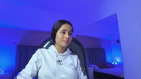 GISELLE ROLDAN online show from 21, 5, 2026