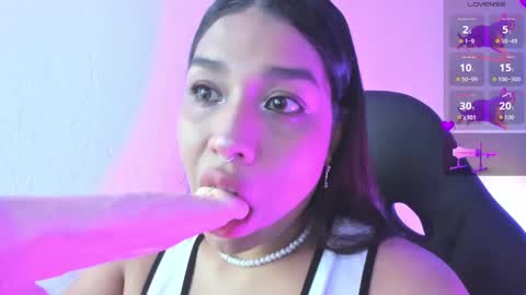 Snapshot of giselle_upp chatting on 11, 9, 2025 Giselle online show from 11, 9, 2025