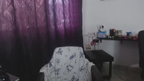 Gissell Saenz online show from 4, 2, 2025