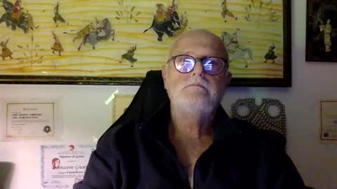 giutomma930394 online show from 19, 11, 2025