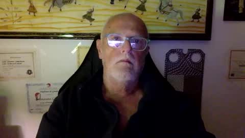 giutomma930394 online show from 30, 4, 2026