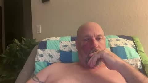 Snapshot of giveitup193 chatting on 28, 6, 2026 giveitup193 online show from 28, 6, 2026