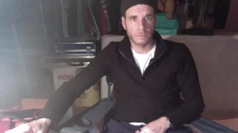 Snapshot of gizmomaster chatting on 14, 11, 2025 dutch rave guy c2c dutch online show from 14, 11, 2025