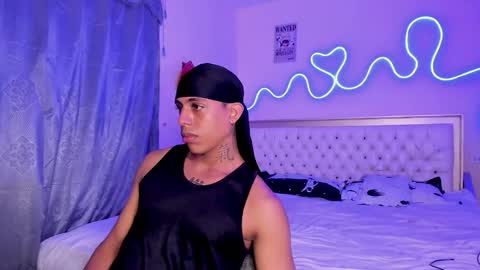 Snapshot of glader_guy chatting on 30, 9, 2025 only for you bby online show from 30, 9, 2025