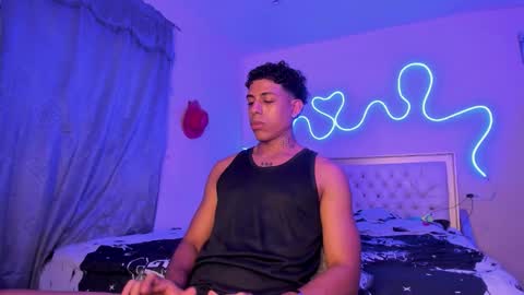 Snapshot of glader_guy chatting on 8, 10, 2025 only for you bby online show from 8, 10, 2025