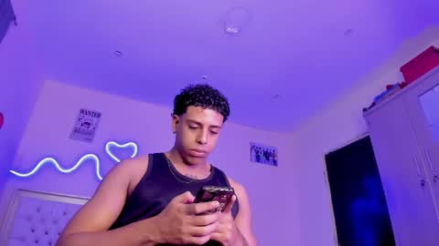 Snapshot of glader_guy chatting on 17, 11, 2025 only for you bby online show from 17, 11, 2025