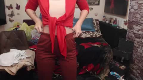 Snapshot of glamourhottie chatting on 8, 10, 2025 Glamourhottie online show from 8, 10, 2025