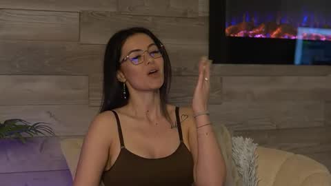 CharmingMom online show from 18, 5, 2026