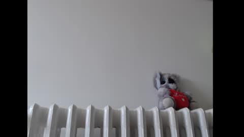 Snapshot of glan_do_line chatting on 19, 10, 2025 Pauline online show from 19, 10, 2025