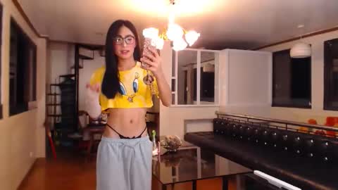 gleiahong online show from 27, 9, 2025