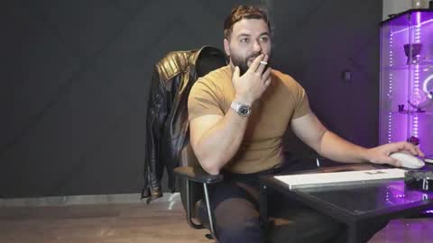 Matthew .. for short call me Matt online show from 18, 3, 2026