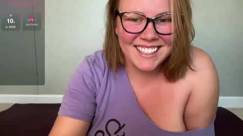 GlitterKitty 108 online show from 1, 1, 2025