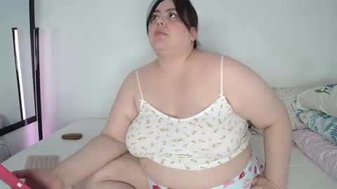 Snapshot of glitterwater chatting on 11, 1, 2026 suzy online show from 11, 1, 2026