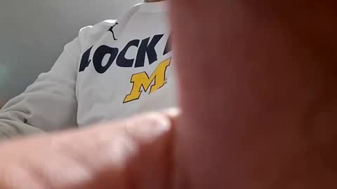 glizzy4u online show from 12, 4, 2026