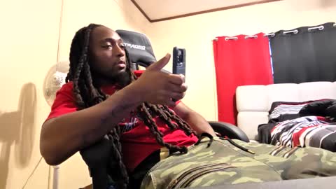 glomightyj online show from 20, 12, 2025