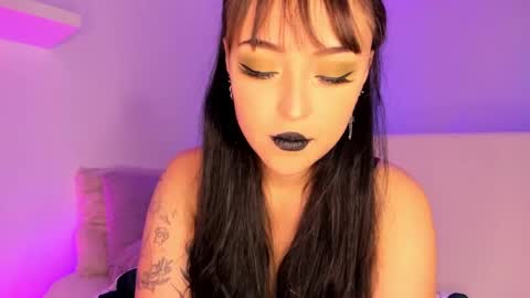 Mimi online show from 10, 1, 2025