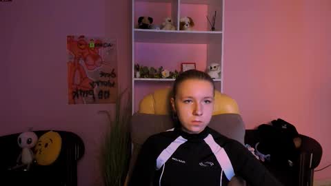 Snapshot of gloria_bubble chatting on 10, 9, 2025 your dream  online show from 10, 9, 2025