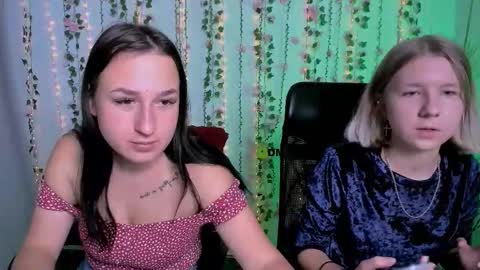 Snapshot of gloria_bubble chatting on 30, 9, 2025 your dream  online show from 30, 9, 2025