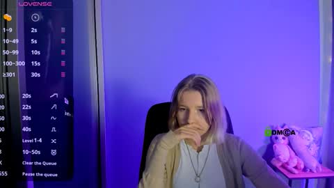 Snapshot of gloria_bubble chatting on 15, 10, 2025 your dream  online show from 15, 10, 2025