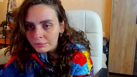 Gloria Wood online show from 3, 10, 2025