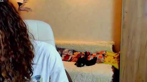 Gloria Wood online show from 13, 11, 2025