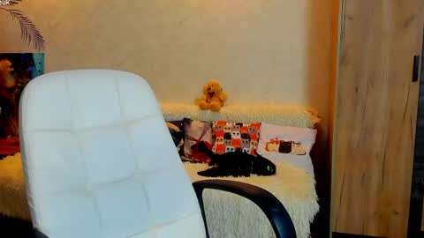 Gloria Wood online show from 4, 5, 2026