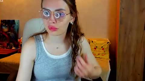 Gloria Wood online show from 3, 8, 2026
