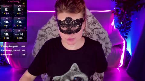 gloriagrays online show from 24, 1, 2025