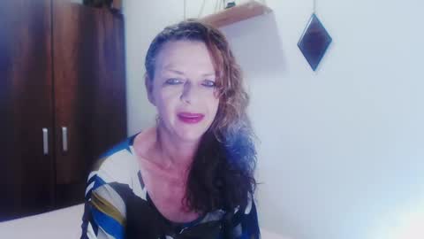 Snapshot of gloriawhitte7 chatting on 20, 12, 2024 gloriawhitte7 online show from 20, 12, 2024