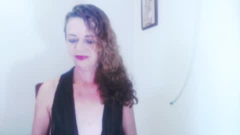 Snapshot of gloriawhitte7 chatting on 2, 2, 2025 gloriawhitte7 online show from 2, 2, 2025