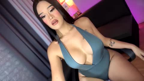 shy online show from 19, 11, 2025