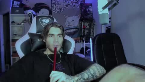 Snapshot of go_v_cs chatting on 9, 10, 2025 NPC online show from 9, 10, 2025