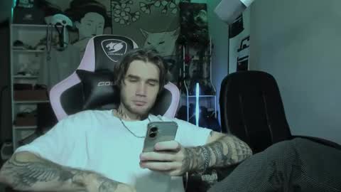 Snapshot of go_v_cs chatting on 14, 10, 2025 NPC online show from 14, 10, 2025