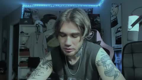 Snapshot of go_v_cs chatting on 16, 10, 2025 NPC online show from 16, 10, 2025