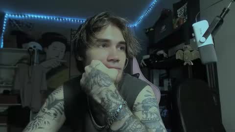 Snapshot of go_v_cs chatting on 21, 10, 2025 NPC online show from 21, 10, 2025