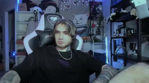 Snapshot of go_v_cs chatting on 27, 10, 2025 NPC online show from 27, 10, 2025