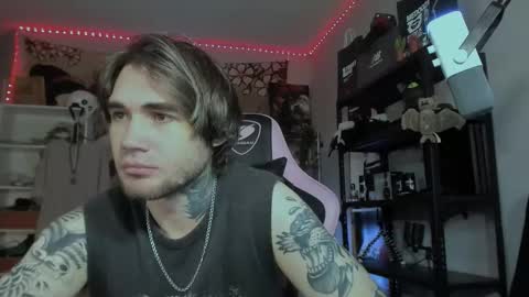 Snapshot of go_v_cs chatting on 28, 10, 2025 NPC online show from 28, 10, 2025