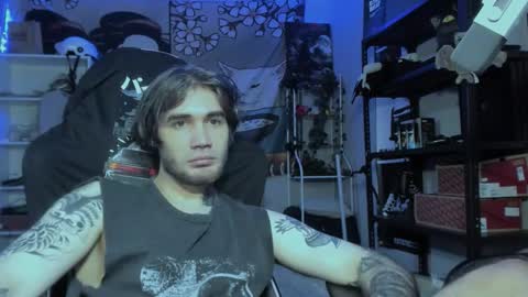 Snapshot of go_v_cs chatting on 11, 11, 2025 NPC online show from 11, 11, 2025