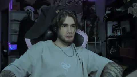 Snapshot of go_v_cs chatting on 23, 11, 2025 NPC online show from 23, 11, 2025