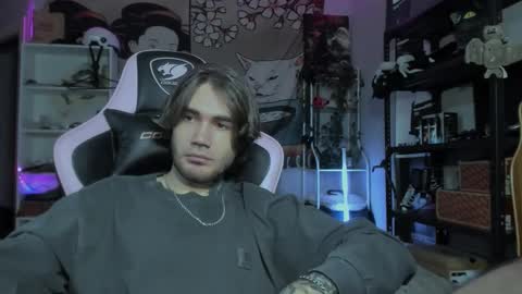 Snapshot of go_v_cs chatting on 27, 11, 2025 NPC online show from 27, 11, 2025