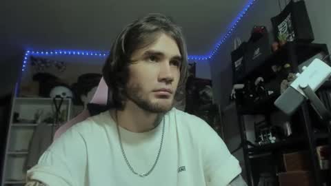 Snapshot of go_v_cs chatting on 18, 2, 2026 NPC online show from 18, 2, 2026