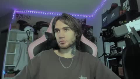 Snapshot of go_v_cs chatting on 8, 3, 2026 NPC online show from 8, 3, 2026