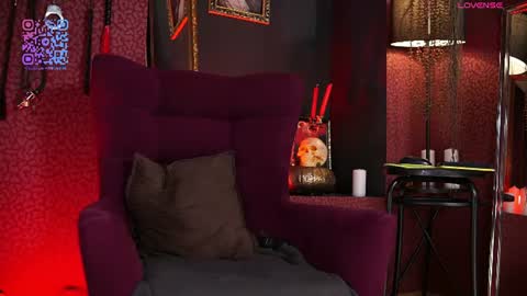 Snapshot of goddess_aphroditte chatting on 30, 7, 2026 goddess_aphroditte online show from 30, 7, 2026
